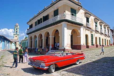 31 Cuba - Trinidad - Plaza Mayor - Palacio Brunet, Museo Romantico